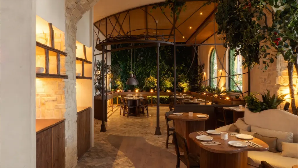 Begin Botanical restaurant space