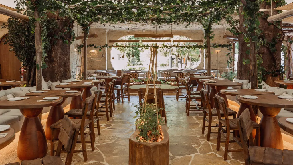 Espacio del restaurante Begin Huerta