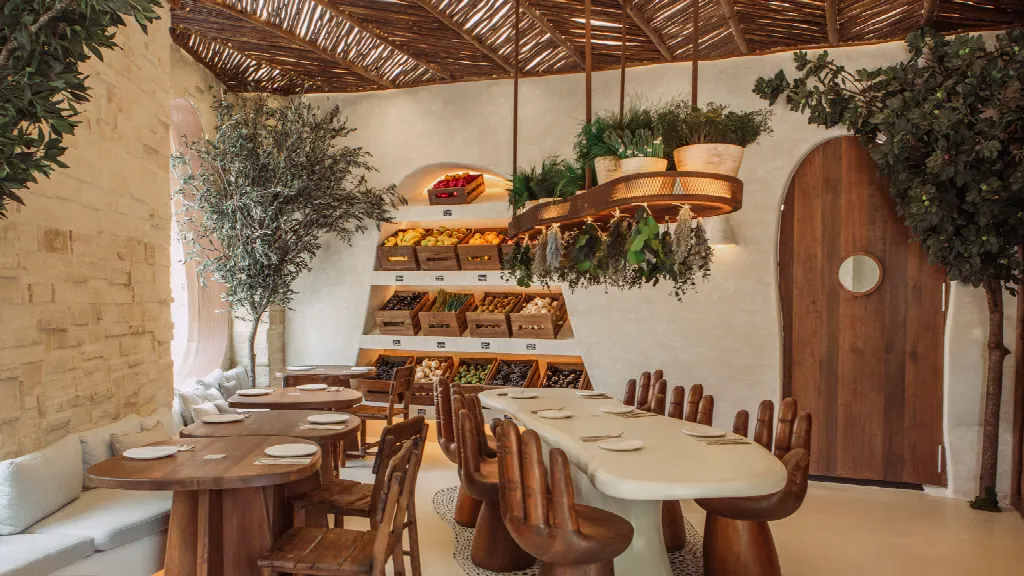 Espacio del restaurante Begin Huerta